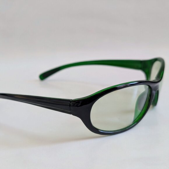 NWOT True Vintage 90's Plastic Oval Sport Wrap Around light green lens Sunglass - Picture 2 of 5